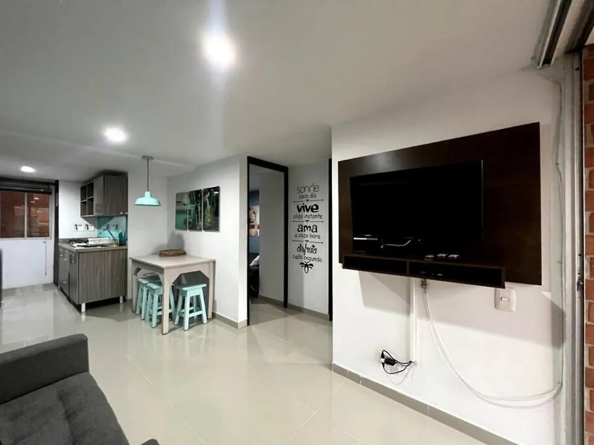 Edificio 2 Sur 404 3 Bed, 200 Mbps Wifi, Guest Friendly, Poblado Appartement Medellín