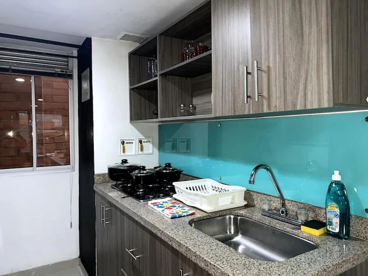 Edificio 2 Sur 404 3 Bed, 200 Mbps Wifi, Guest Friendly, Poblado Appartement Medellín