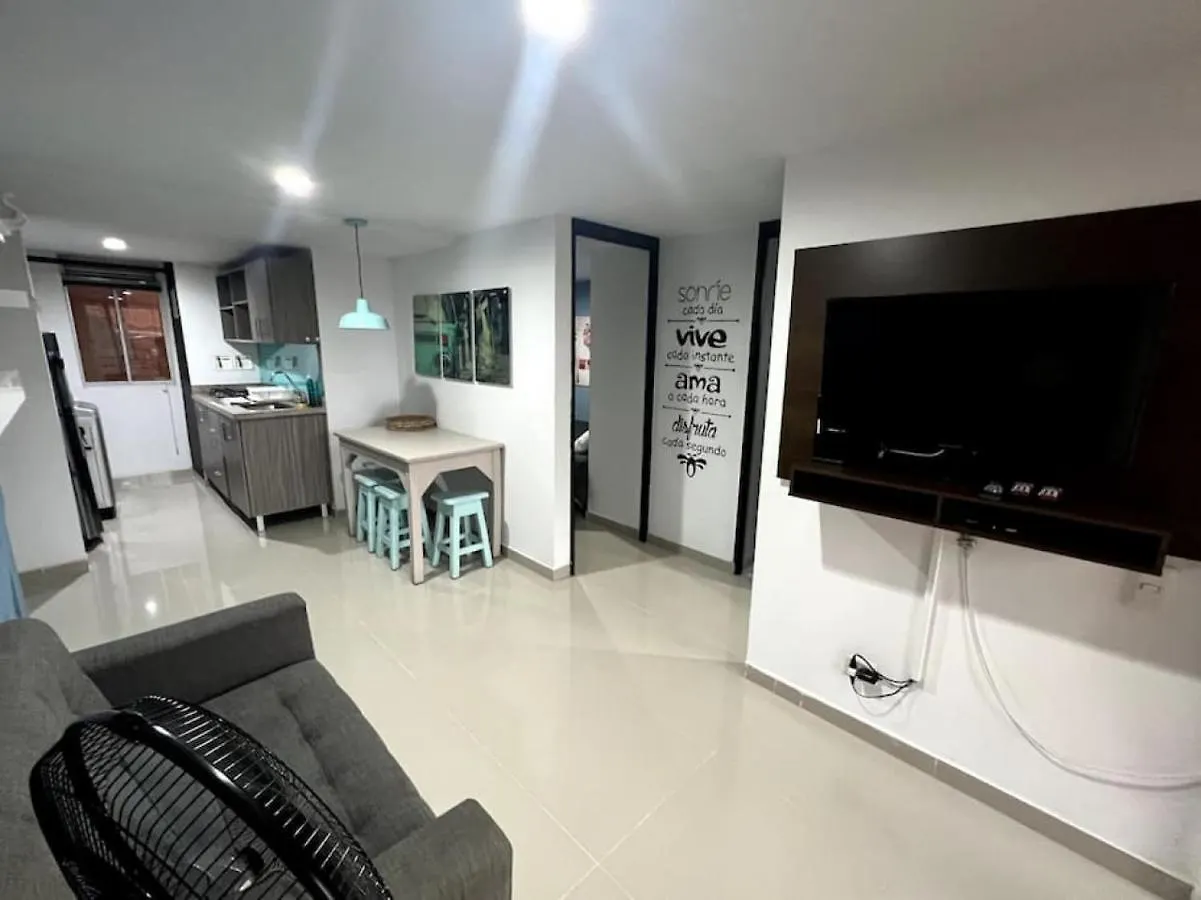 Edificio 2 Sur 404 3 Bed, 200 Mbps Wifi, Guest Friendly, Poblado Appartement Medellín