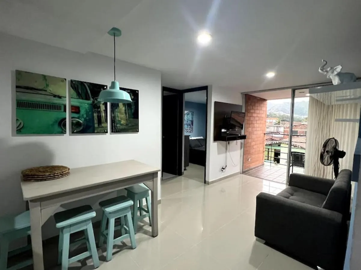 Edificio 2 Sur 404 3 Bed, 200 Mbps Wifi, Guest Friendly, Poblado Appartement Medellín